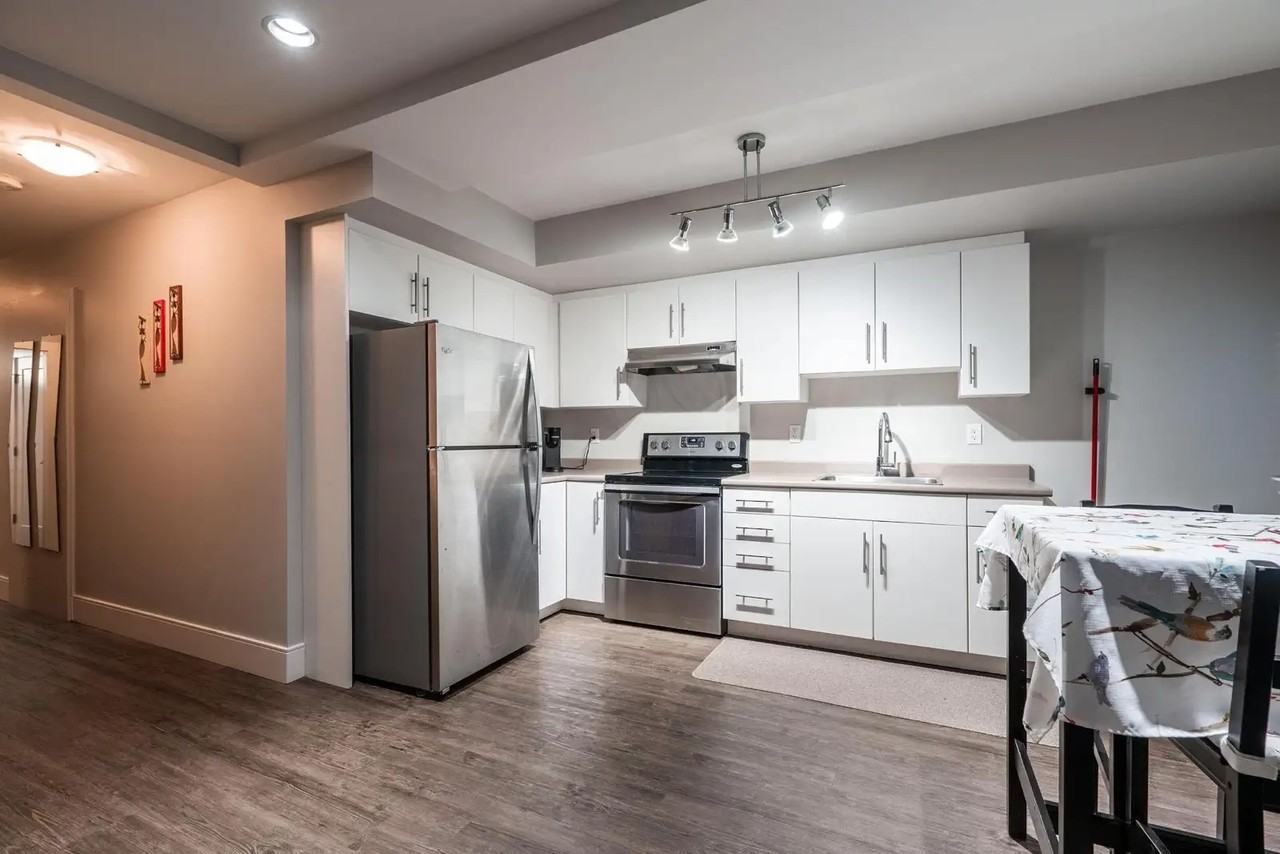 610 6th Street East - Photo 5 of 5