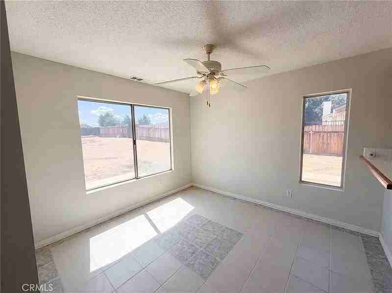 13561 Glacier Circle - Photo 5 of 7