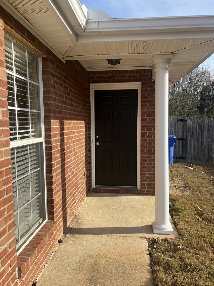 801 Cottage LanePrattville #60 - Photo 4 of 46