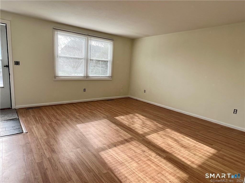 15 Meadowrue Dr - Photo 2 of 14