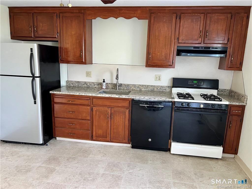 15 Meadowrue Dr - Photo 4 of 14