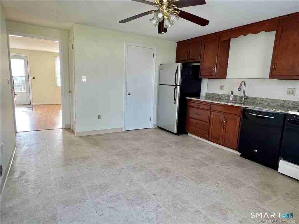 15 Meadowrue Dr - Photo 5 of 14