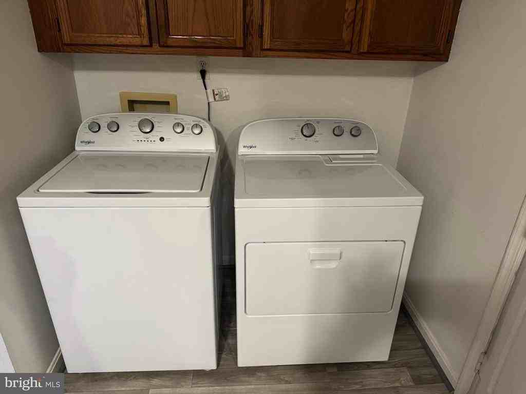 319 Frederick Dr - Photo 4 of 12