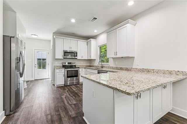 2309 Robin St - Photo 6 of 17