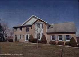 featured image of 1014 Fairfield Cir