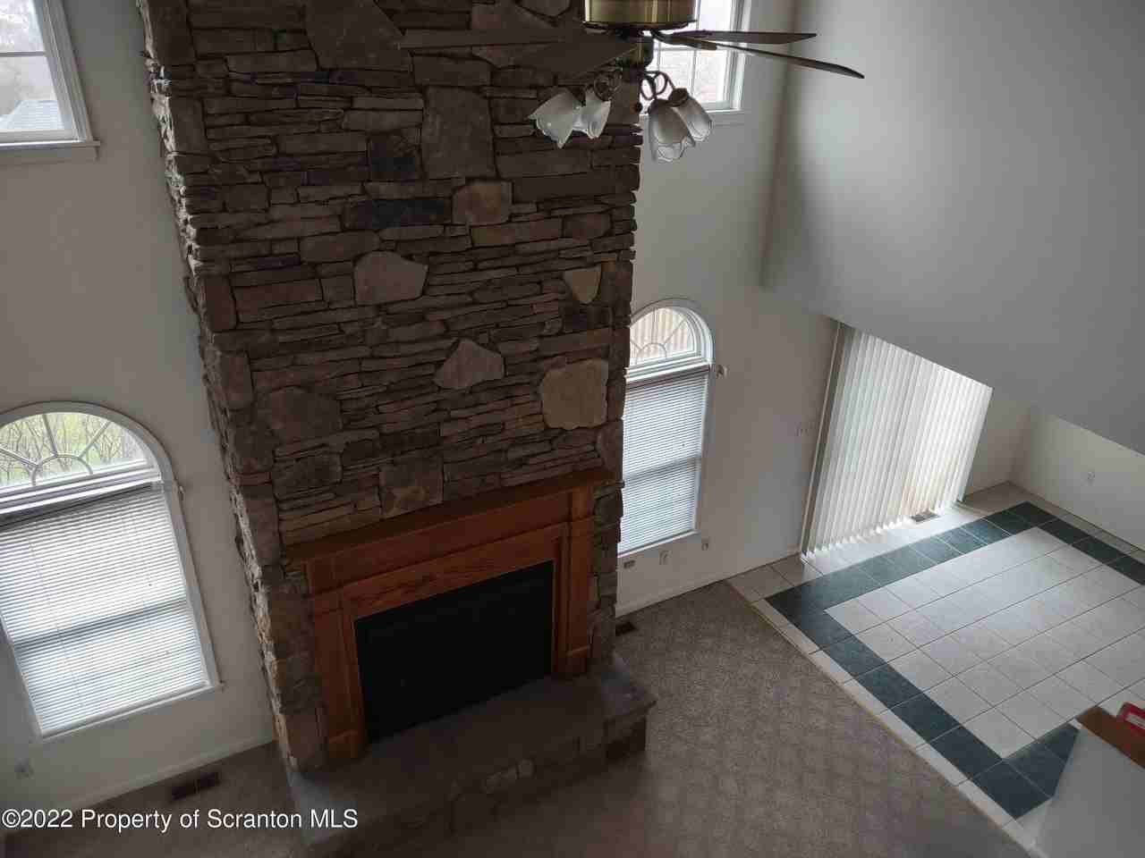 1014 Fairfield Cir - Photo 6 of 21