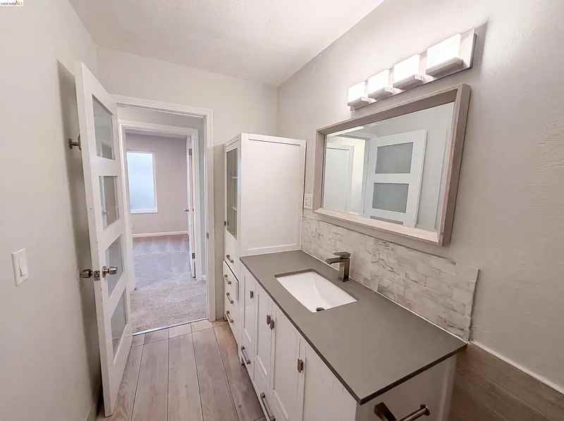 112 Aster Court - Photo 3 of 9