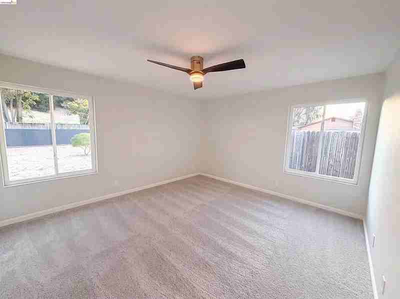 112 Aster Court - Photo 6 of 9