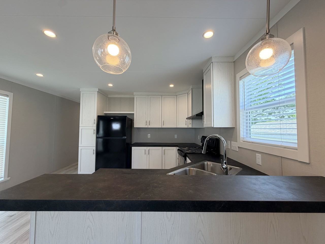 709 N Collins Fwy #31 - Photo 6 of 23