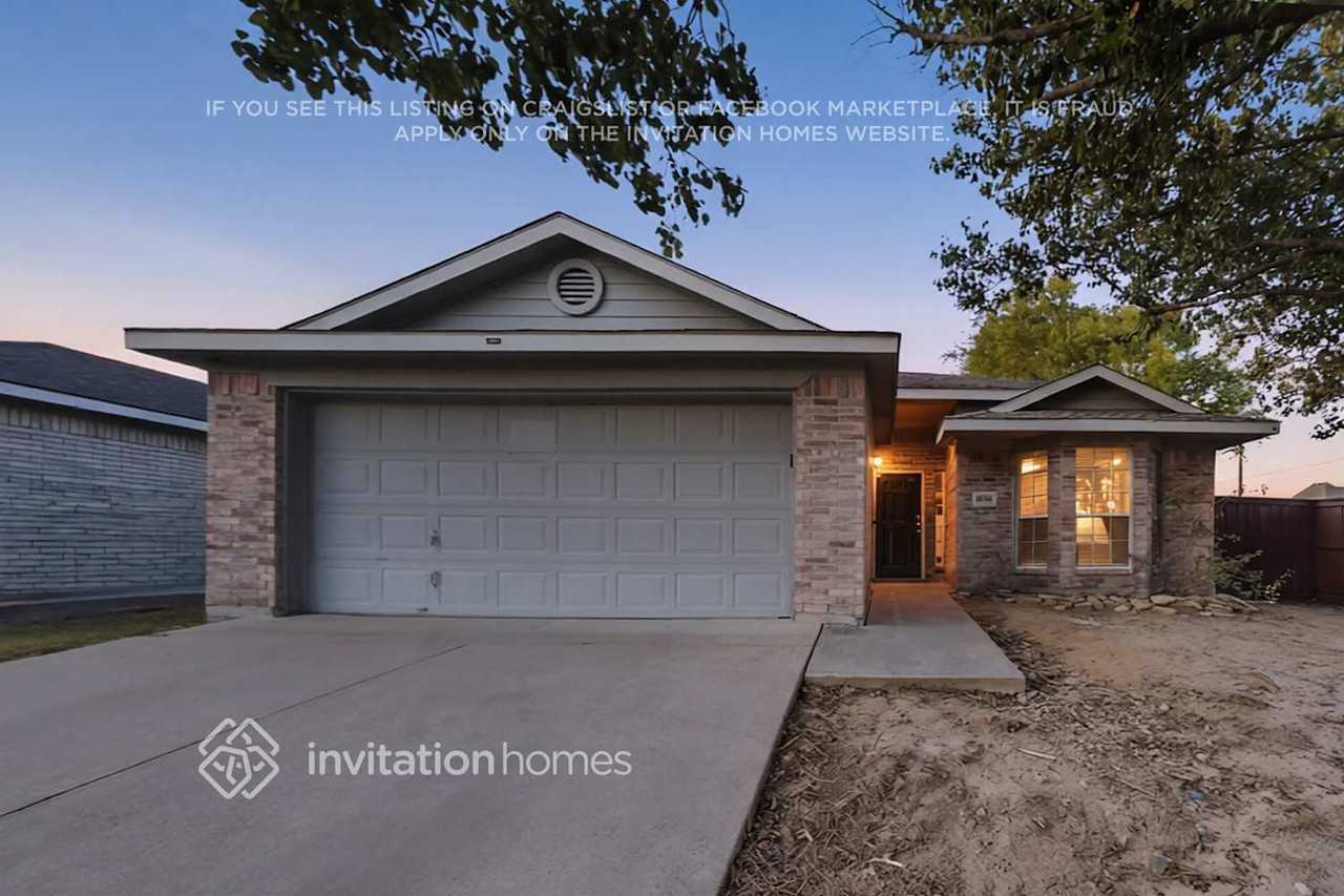 10200 Cypress Hills Dr - Photo 3 of 19