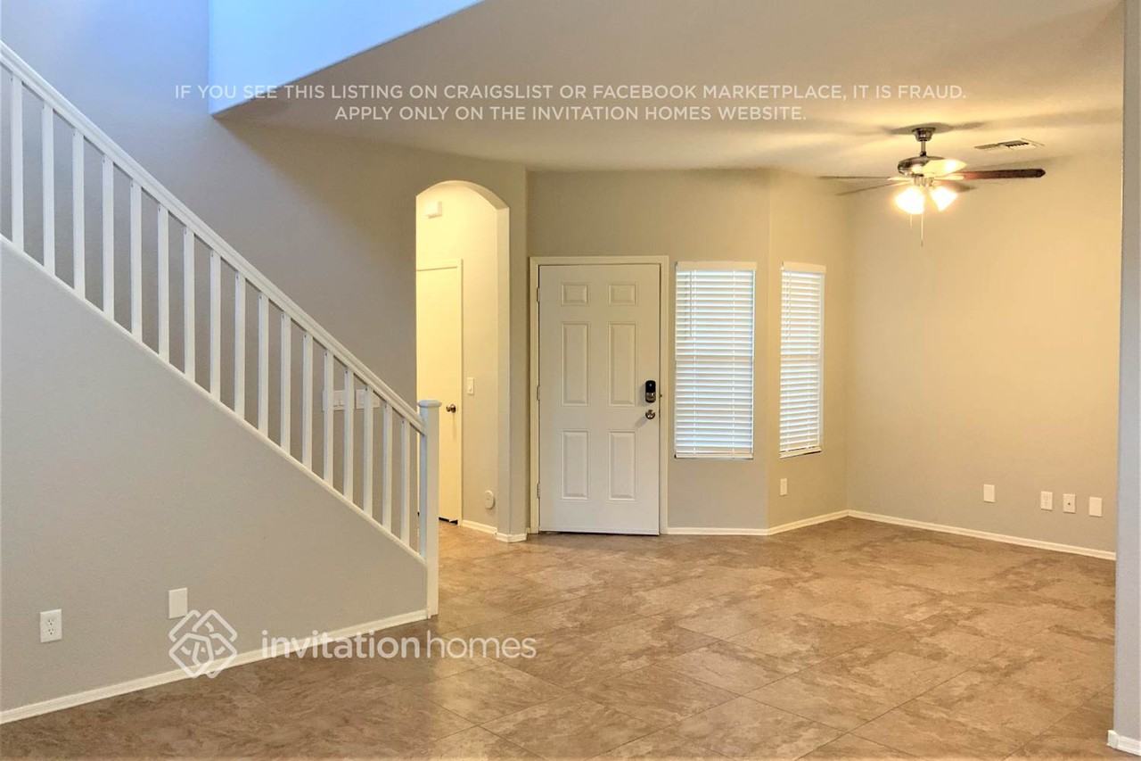 833 E Impreria St - Photo 2 of 16