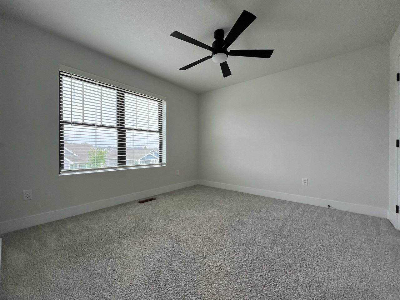 2911 Sw Prairie Trail Pkwy #1 - Photo 5 of 9