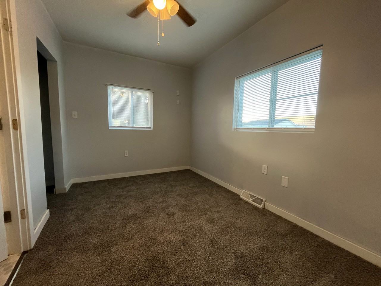 828 E 27th St #1 - Photo 5 of 7