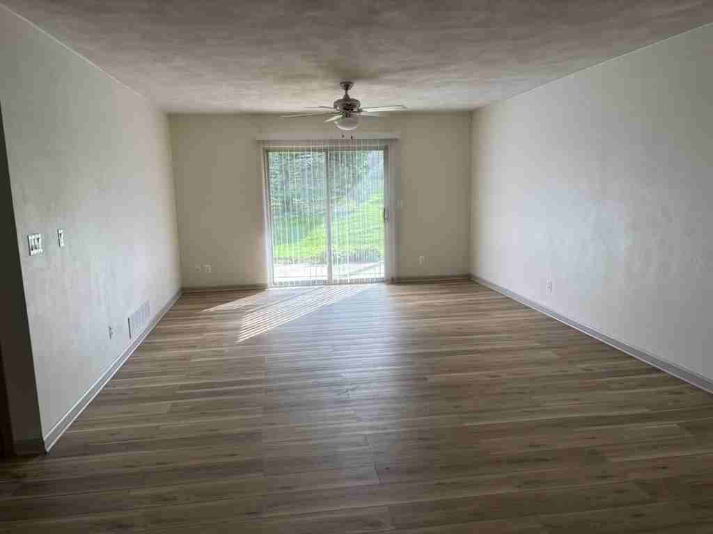 4867 Pine Meadow Pkwy #1 - Photo 2 of 8