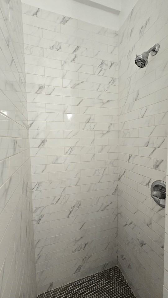 2735 Mission St #22 - Photo 4 of 9