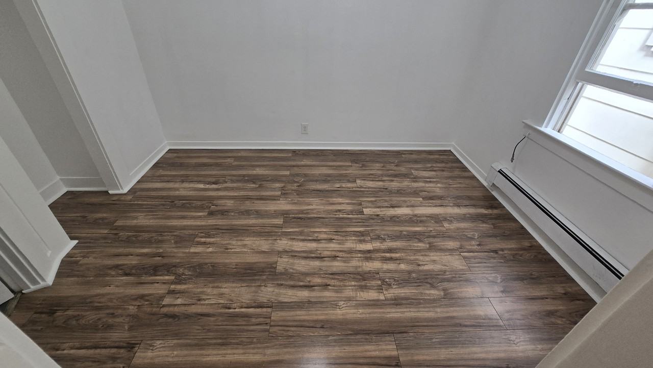 2735 Mission St #22 - Photo 7 of 9