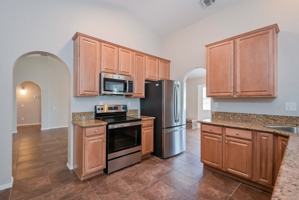 10591 E Elkridge Pl - Photo 7 of 16