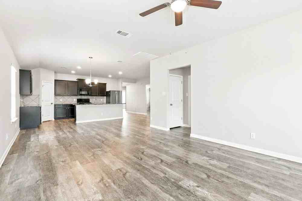 2677 Mccrae - Photo 5 of 16