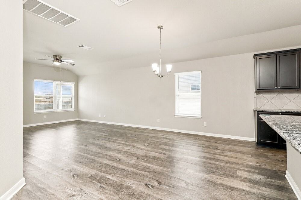 2677 Mccrae - Photo 6 of 16