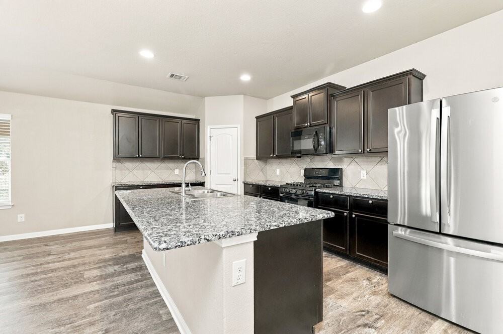 2677 Mccrae - Photo 7 of 16