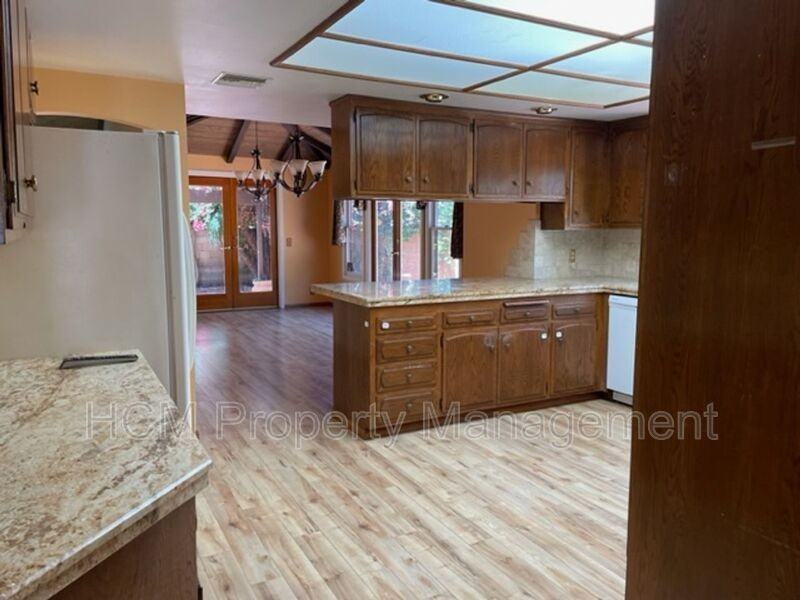 2448 N Love Ln - Photo 7 of 23