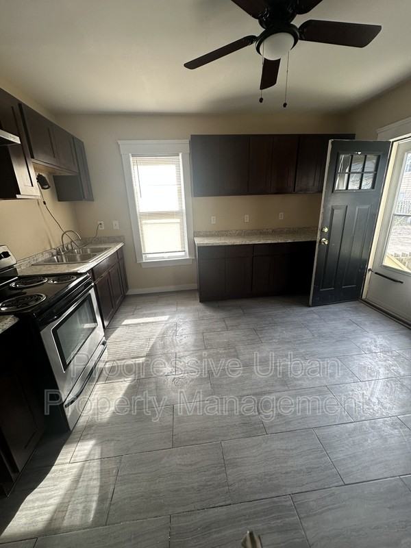 4301 Bridge Ave - Photo 6 of 17