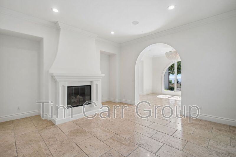 28 Cliffhouse Blf - Photo 4 of 34