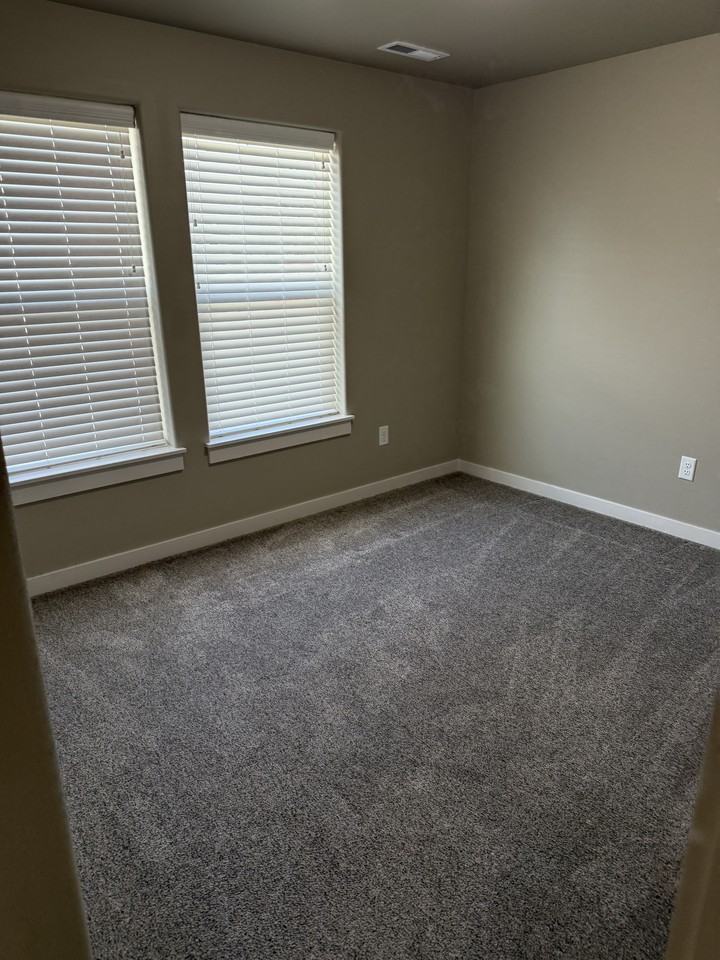 3805 South Windy Ridge Drive - Photo 7 of 29