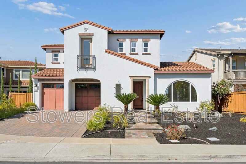 310 La Spezia Ct - Photo 4 of 50