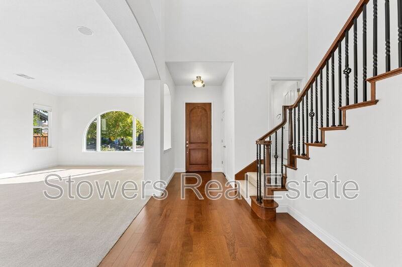 310 La Spezia Ct - Photo 5 of 50