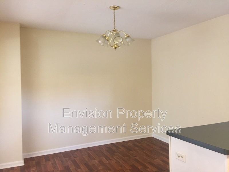 1492 Cedar Creek Dr - Photo 4 of 15