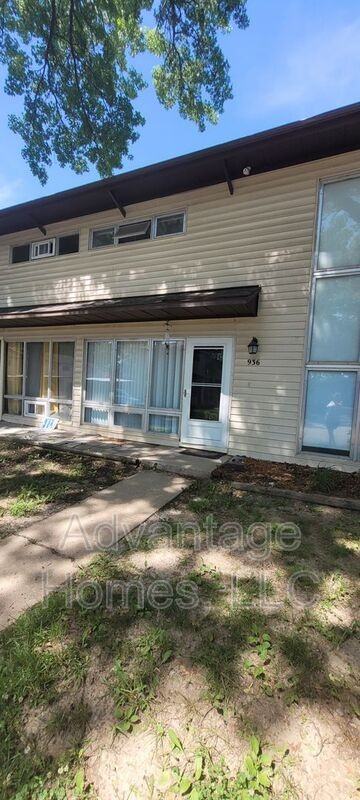936 N 71st St - Photo 2 of 16