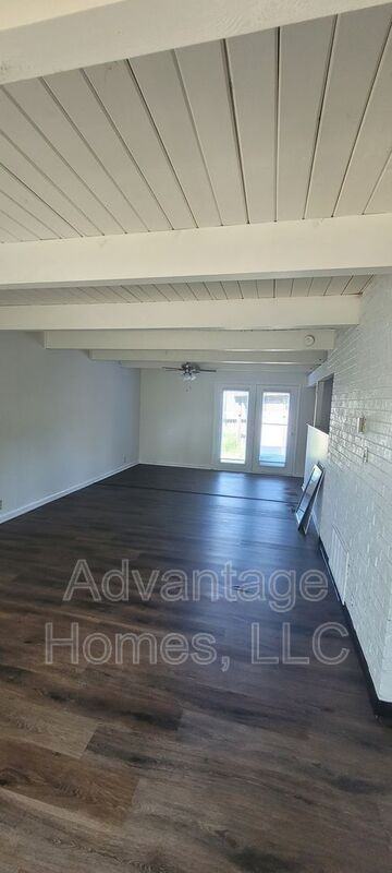936 N 71st St - Photo 7 of 16