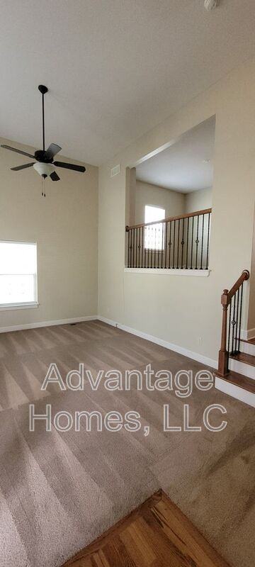 2915 Swift Ave - Photo 4 of 29