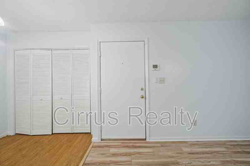 124 Wells Ct - Photo 4 of 16