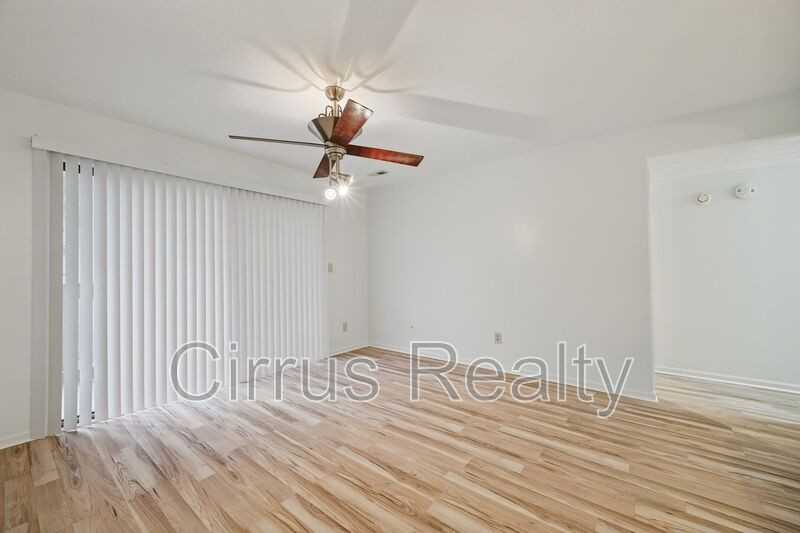 124 Wells Ct - Photo 5 of 16