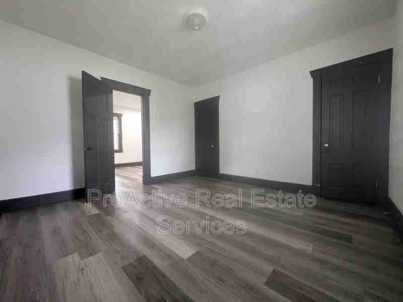 3105 Somme Ave - Photo 7 of 14