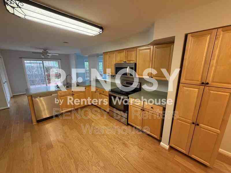 345 Spenceola Pkwy - Photo 2 of 21