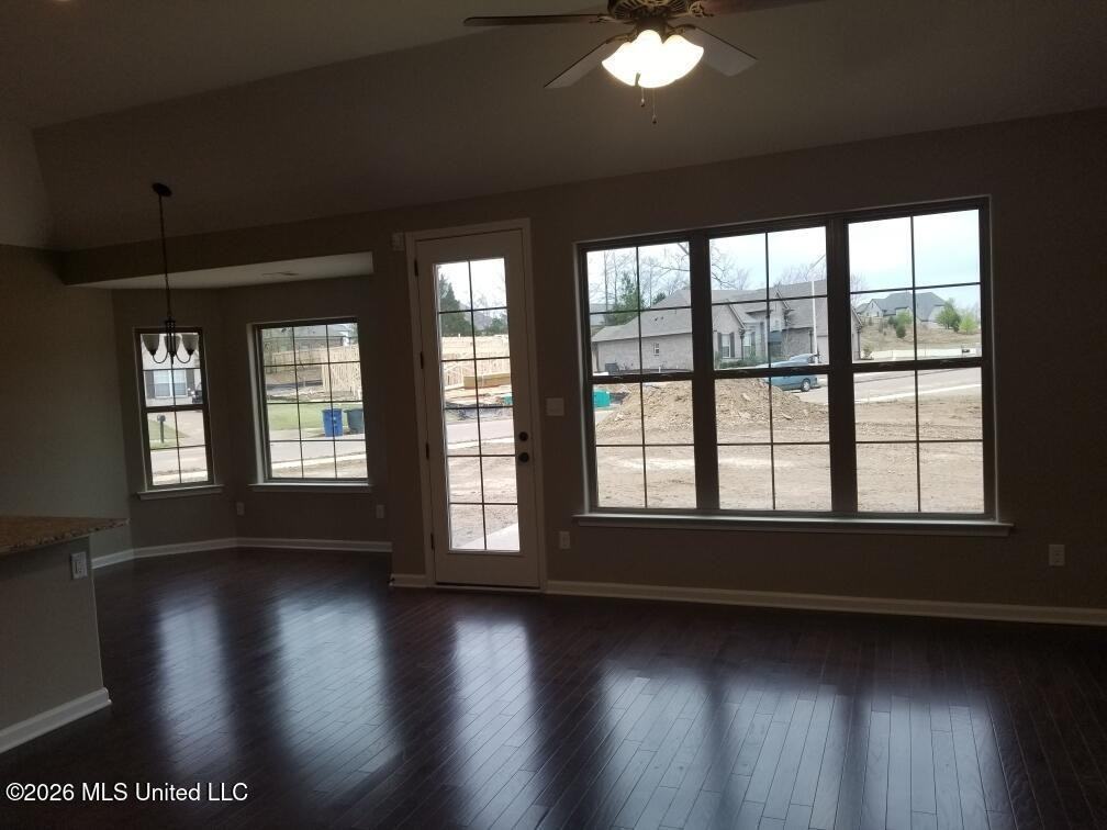 8733 Kenwood Ln - Photo 4 of 10