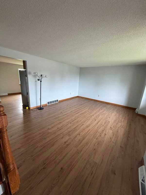 4 Lordan Dr - Photo 3 of 22