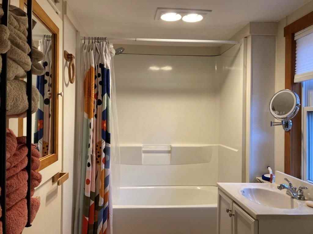 210 Prospect Hill Rd - Photo 3 of 10