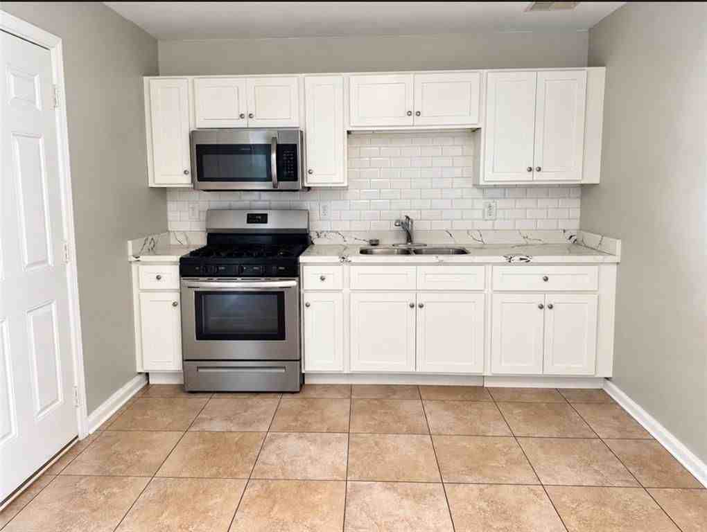 6550 Athey Ct - Photo 2 of 5