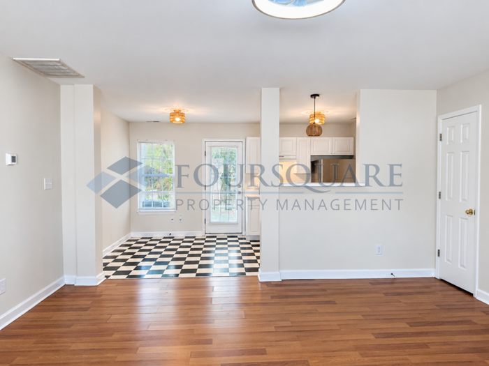 1606 Briarmont Ct - Photo 7 of 28