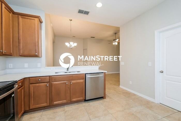 2160 Laparelle Dr - Photo 4 of 16