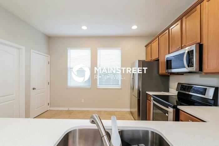 2160 Laparelle Dr - Photo 6 of 16