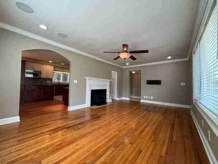 2320 Poincianna St Sw - Photo 7 of 36