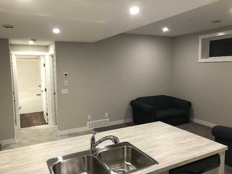 252 Lucas Ave Nw - Photo 4 of 9