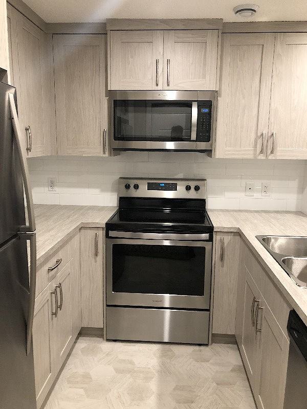 252 Lucas Ave Nw - Photo 7 of 9