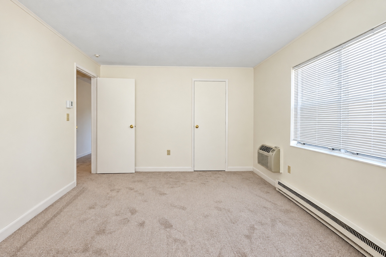 75 Elmwood Park #23 - Photo 7 of 10