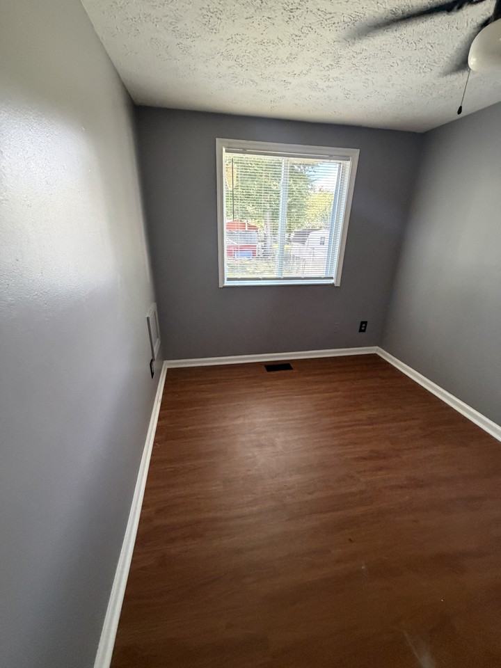 9211 Eldon Dr #NA - Photo 7 of 20